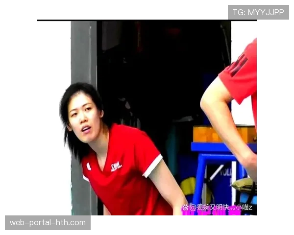 训练馆的清晨：记录中国女排主攻李盈莹的加练日常